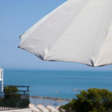 L'ancora فندق مبيت وإفطار Montesilvano Marina